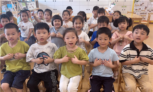 平湖实幼：以歌为礼，以诗寄情